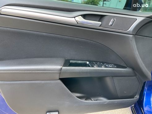 Ford Fusion 2015 синий - фото 17
