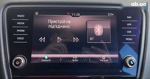 Skoda Octavia 2018 - фото 26