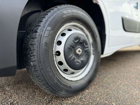 Renault Master 2020 - фото 17