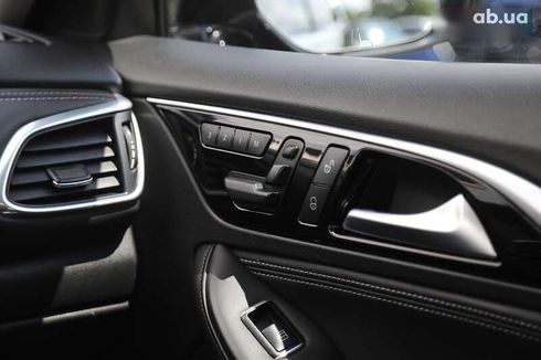 Infiniti QX30 2017 - фото 20