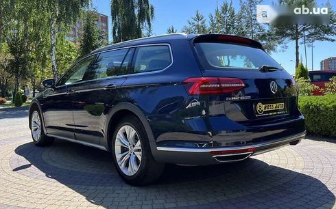 Volkswagen passat alltrack 2017 - фото 5