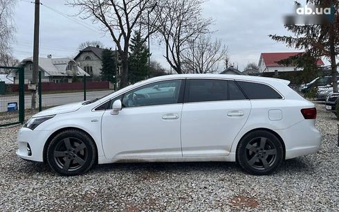 Toyota Avensis 2012 - фото 4
