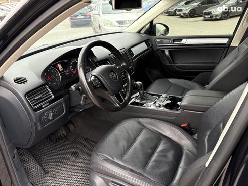 Volkswagen Touareg 2015 черный - фото 20
