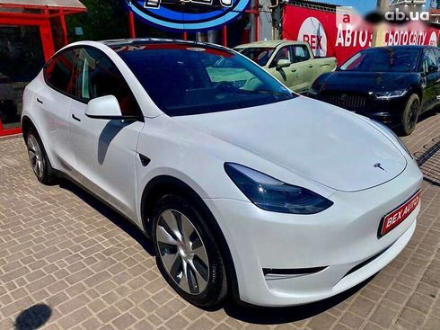 Tesla Model Y 2023 - фото 3