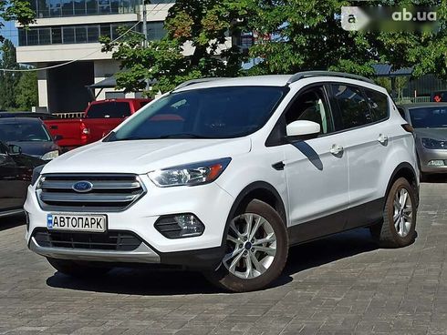 Ford Escape 2017 - фото 2