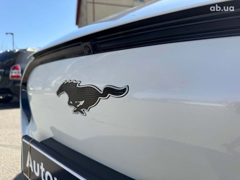 Ford Mustang Mach-E 2021 белый - фото 30