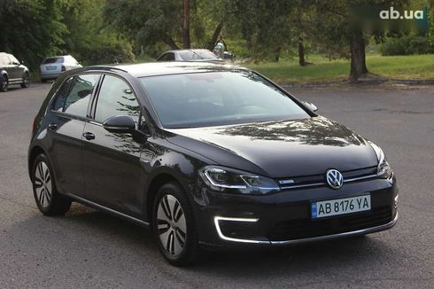 Volkswagen e-Golf 2020 - фото 6