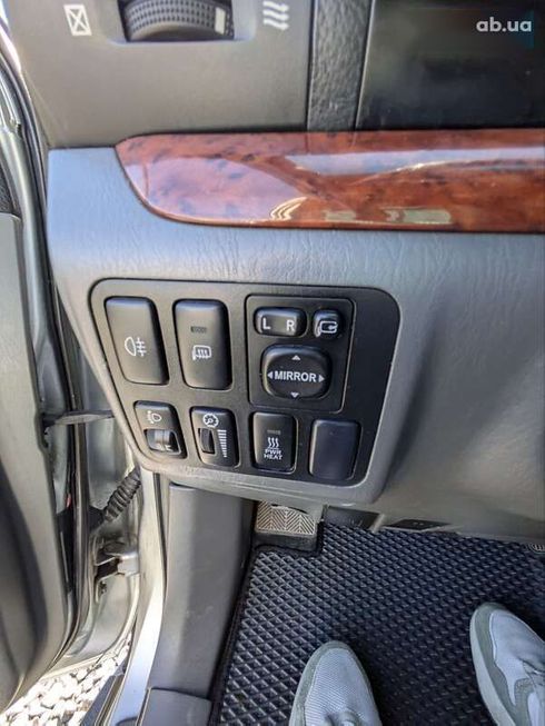 Toyota Land Cruiser 2004 - фото 9