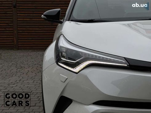 Toyota C-HR 2018 - фото 10