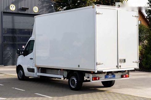 Renault Master 2017 - фото 11