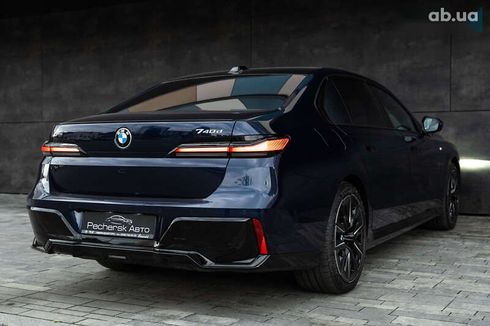 BMW 7 серия 2023 - фото 13