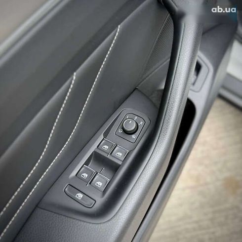 Volkswagen passat alltrack 2021 - фото 20