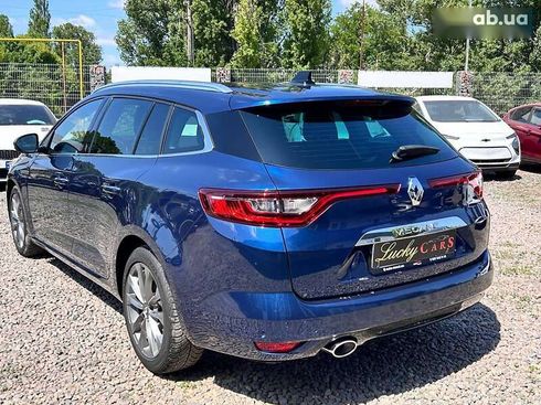Renault Megane 2018 - фото 7