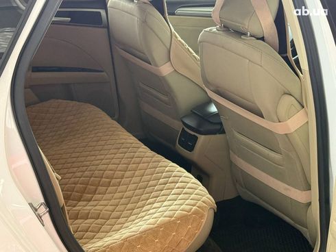 Ford Fusion 2015 белый - фото 17