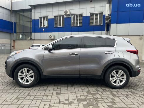 Kia Sportage 2018 серый - фото 12