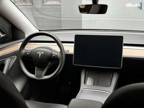 Tesla Model Y 2023 - фото 17