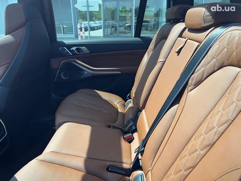 BMW X7 2023 - фото 13