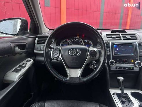 Toyota Camry 2012 - фото 14