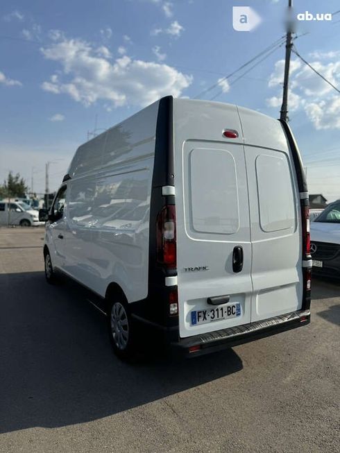 Renault Trafic 2021 - фото 6