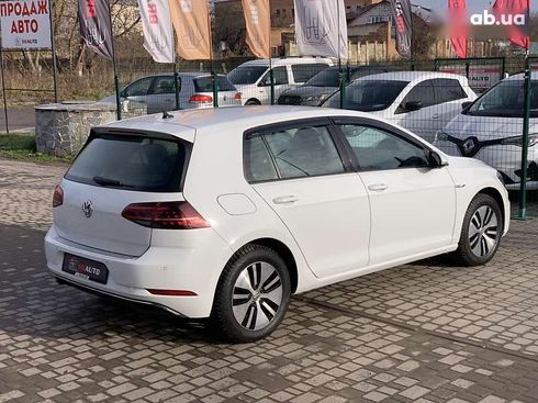 Volkswagen e-Golf 2020 - фото 14