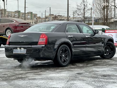 Chrysler 300C 2005 черный - фото 5