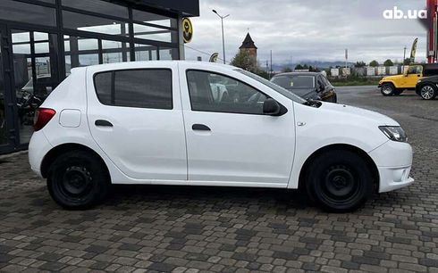 Dacia Sandero 2015 - фото 8