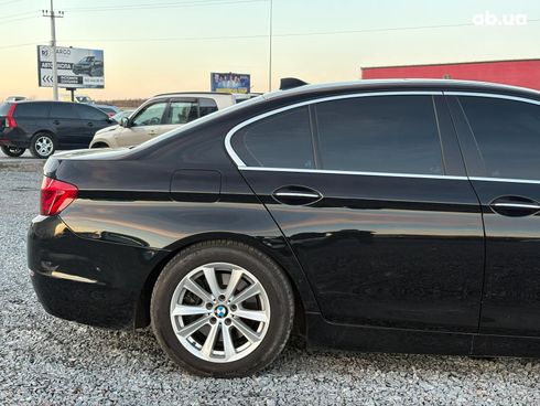 BMW 5 серия 2013 черный - фото 15