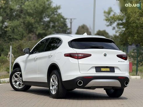 Alfa Romeo Stelvio 2020 - фото 13