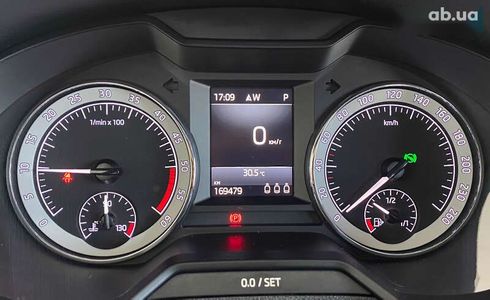 Skoda Octavia 2018 - фото 12