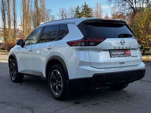 Nissan Rogue 2023 белый - фото 19