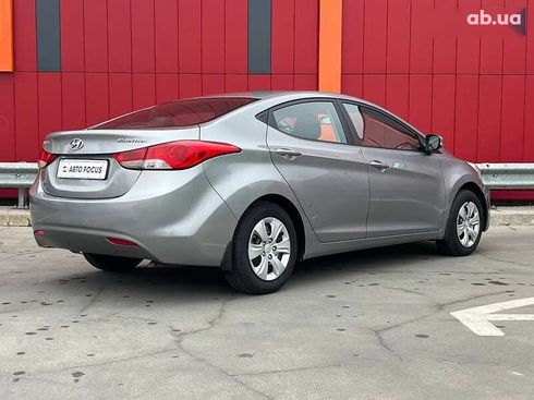 Hyundai Elantra 2011 - фото 8