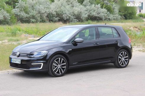 Volkswagen e-Golf 2020 - фото 2