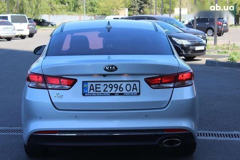 Kia K5 2016 - фото 8