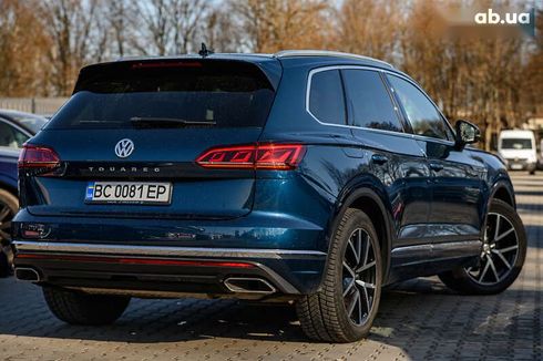 Volkswagen Touareg 2018 - фото 10