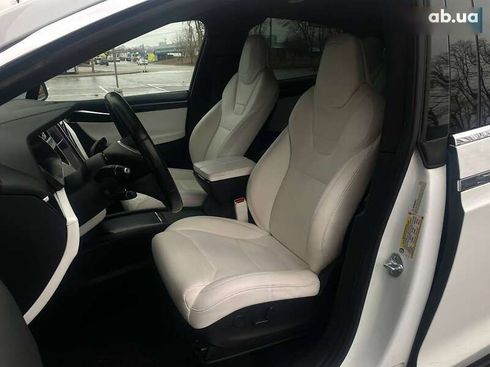 Tesla Model X 2017 - фото 16