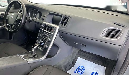 Volvo V60 2018 - фото 17