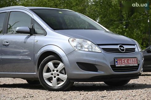 Opel Zafira 2009 - фото 3