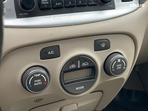 Hyundai Accent 2007 бежевый - фото 18
