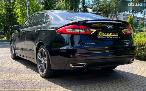 Ford Fusion 2020 - фото 5