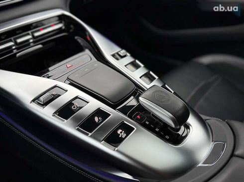 Mercedes-Benz AMG GT 4 2019 - фото 20
