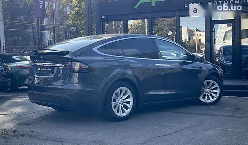 Tesla Model X 2018 - фото 12