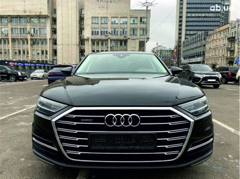 Audi A8 2018 черный - фото 5