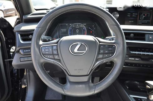 Lexus UX 2019 - фото 18