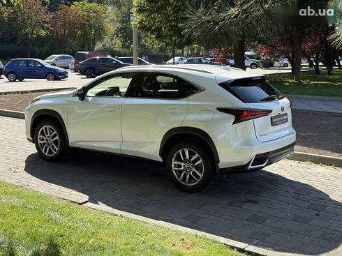 Lexus NX 2018 - фото 12