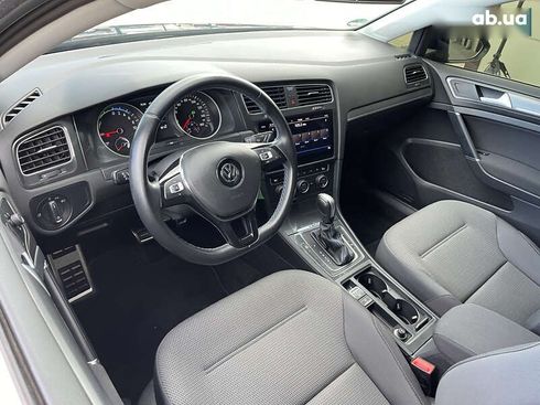 Volkswagen e-Golf 2020 - фото 30