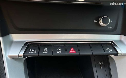 Audi Q3 2019 - фото 24