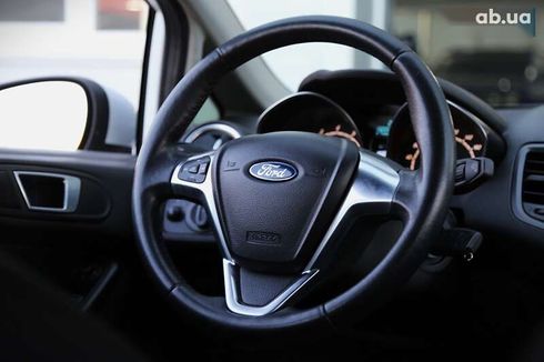 Ford Fiesta 2015 - фото 15