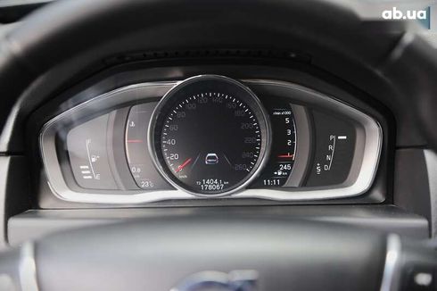 Volvo XC70 2016 - фото 17