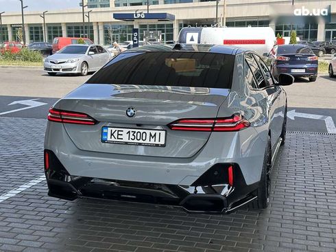 BMW 5 серия 2024 - фото 17