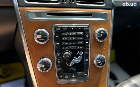 Volvo XC60 2017 - фото 23